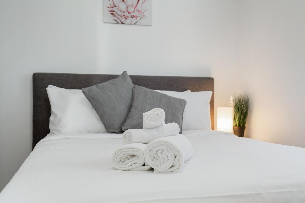 2X2 Modern Apartment Near Airport And City Perth Buitenkant foto