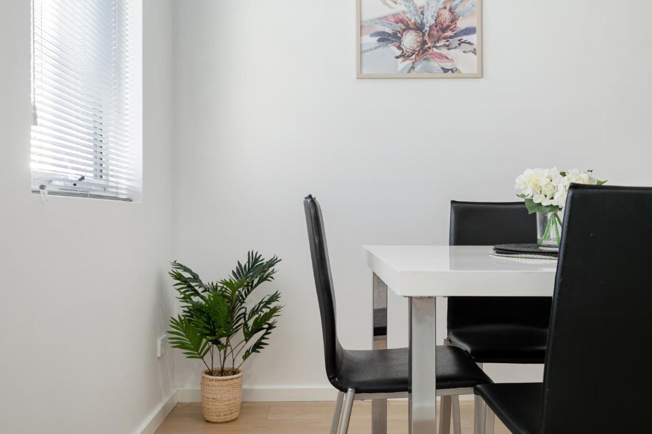 2X2 Modern Apartment Near Airport And City Perth Buitenkant foto