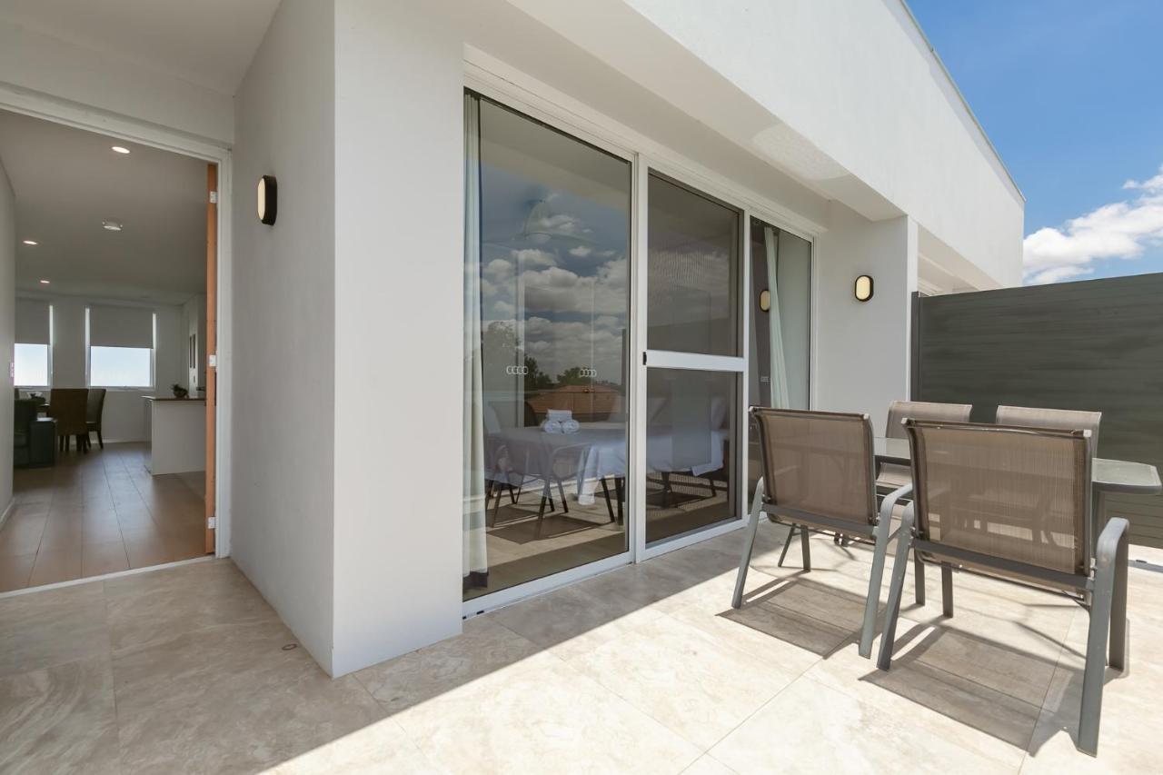 2X2 Modern Apartment Near Airport And City Perth Buitenkant foto
